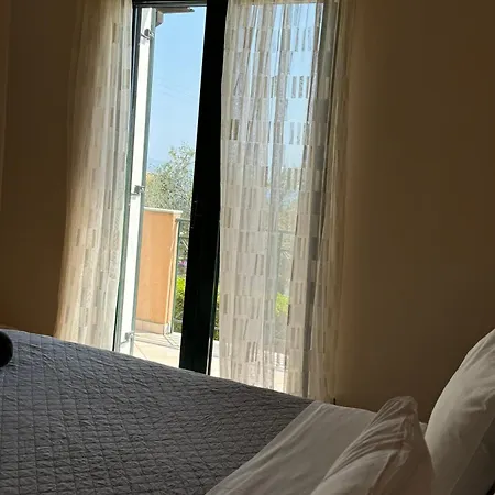 Holiday home Oneira Mousata