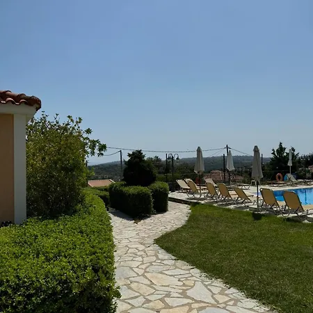 Oneira Holiday home