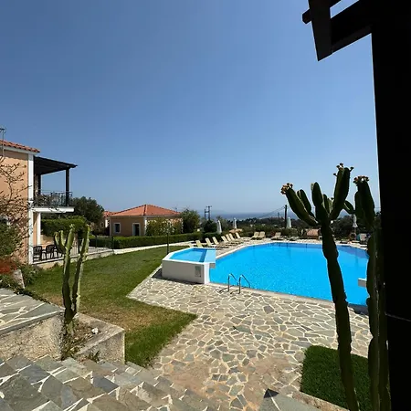 Holiday home Oneira Mousata