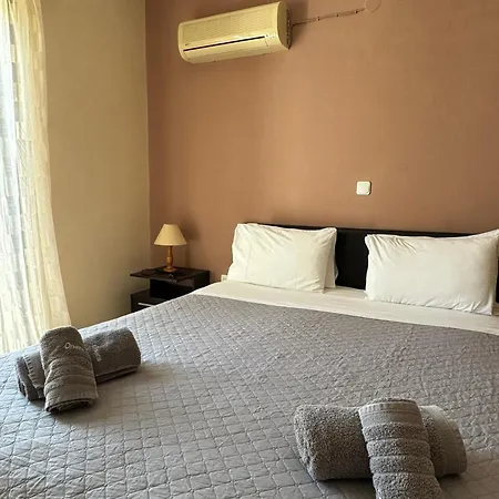 Holiday home Oneira *